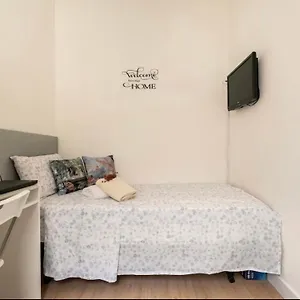 Habitacion Privada En Piso Compartido Junto A La Sagrada Familia Apartamento Barcelona
